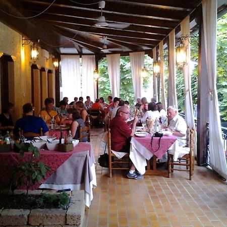 Albergo Ristorante Flora Vittorio Veneto Exteriér fotografie