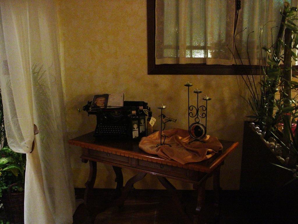 Albergo Ristorante Flora Vittorio Veneto Exteriér fotografie