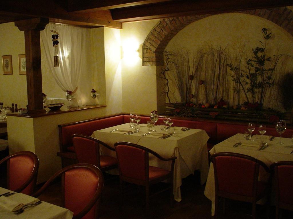 Albergo Ristorante Flora Vittorio Veneto Exteriér fotografie